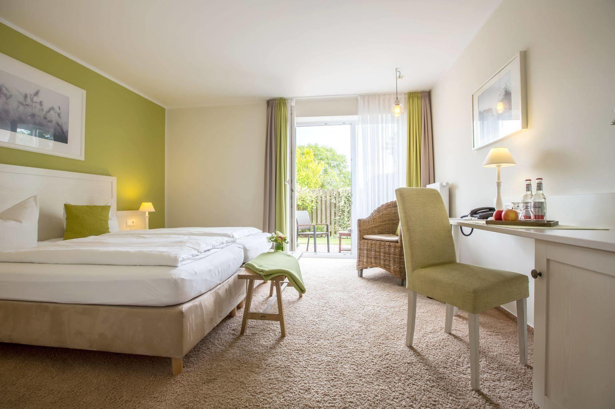 Paulsen'S Landhotel Und Restaurant Bohmstedt Esterno foto